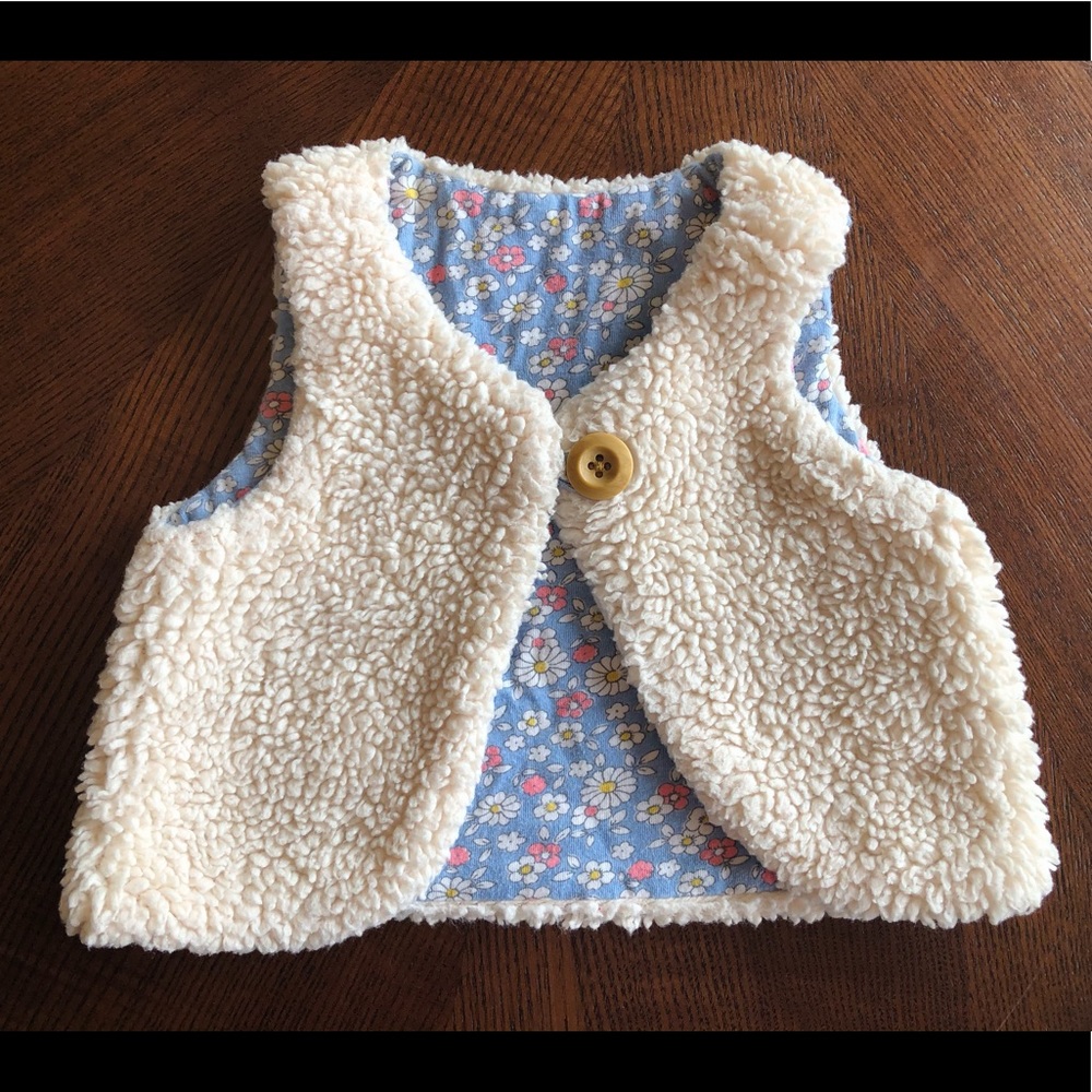 Baby Boden Reversible Sherpa Vest, 3-6 M